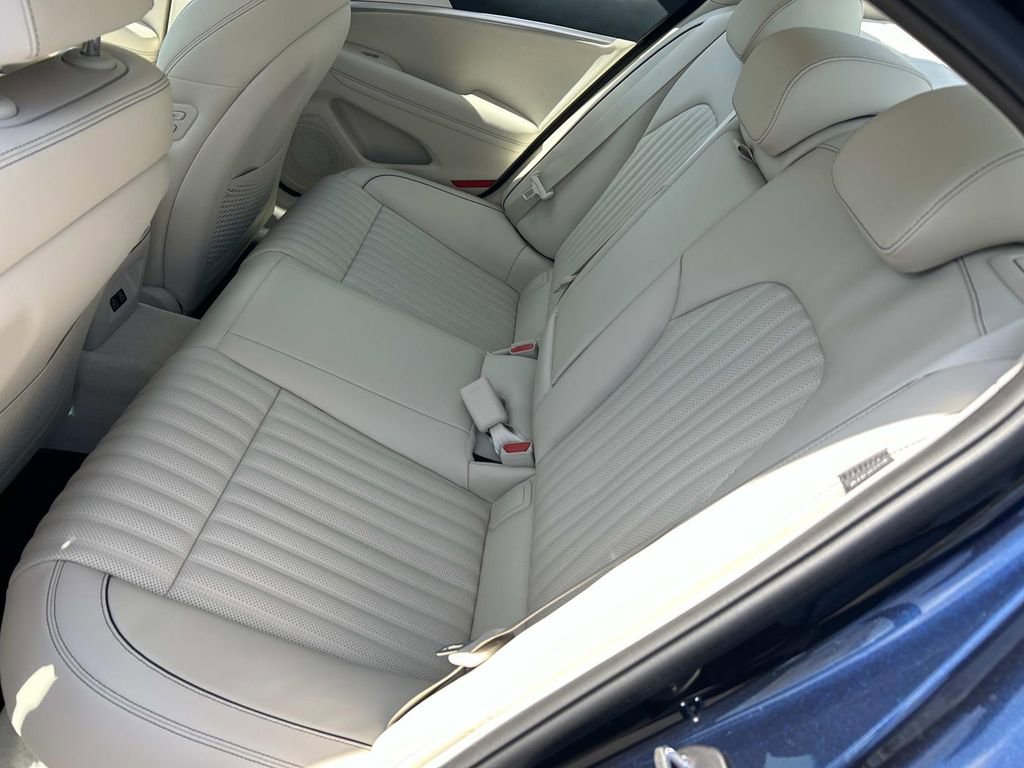 New 2026 Genesis G70 2.5T Prestige image 20