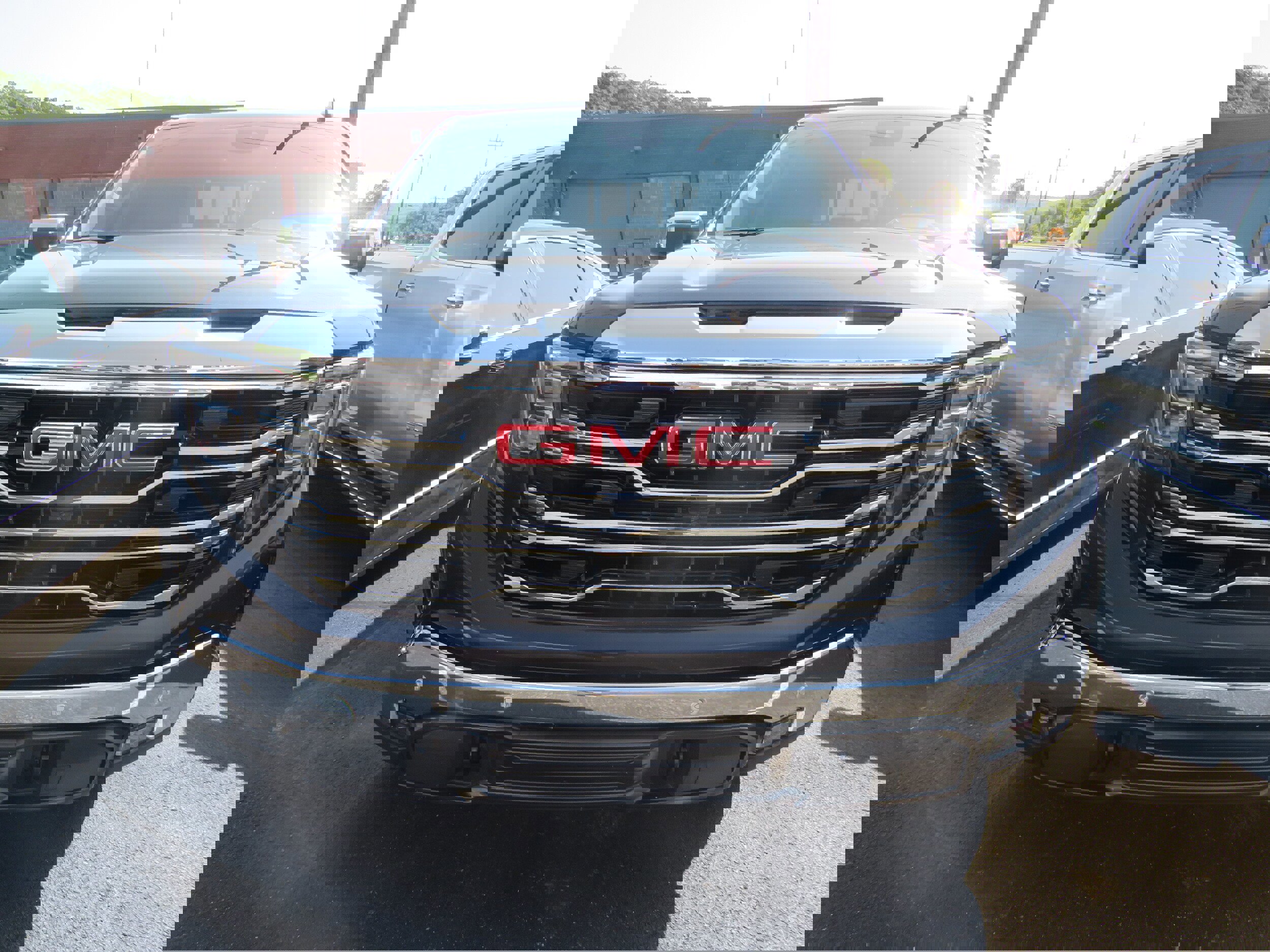 Used 2022 GMC Sierra 1500 SLT w/ SLT Premium Plus Package image 2