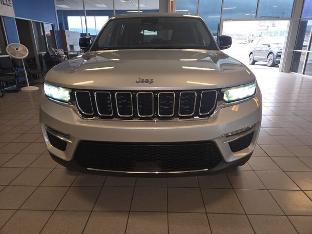 Used 2024 Jeep Grand Cherokee Limited 4xe AWD/4WD image 3