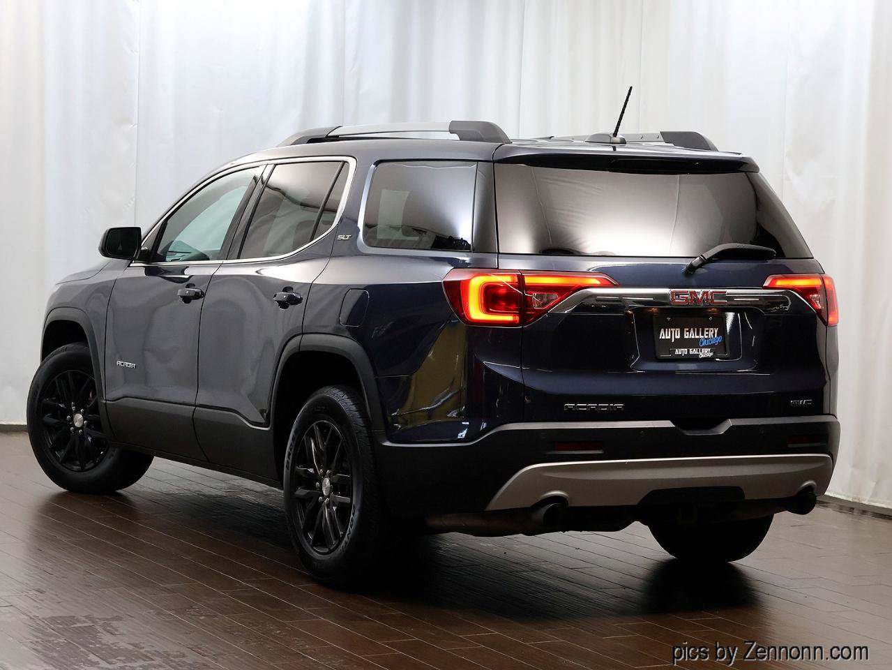 Used 2019 GMC Acadia SLT AWD/4WD image 9