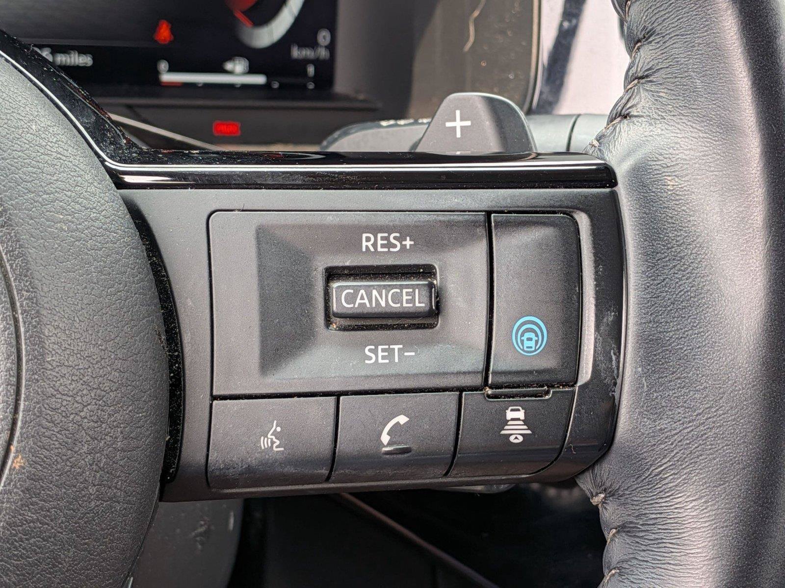 Used 2023 Nissan Pathfinder Platinum w/ Cargo Package AWD/4WD image 19