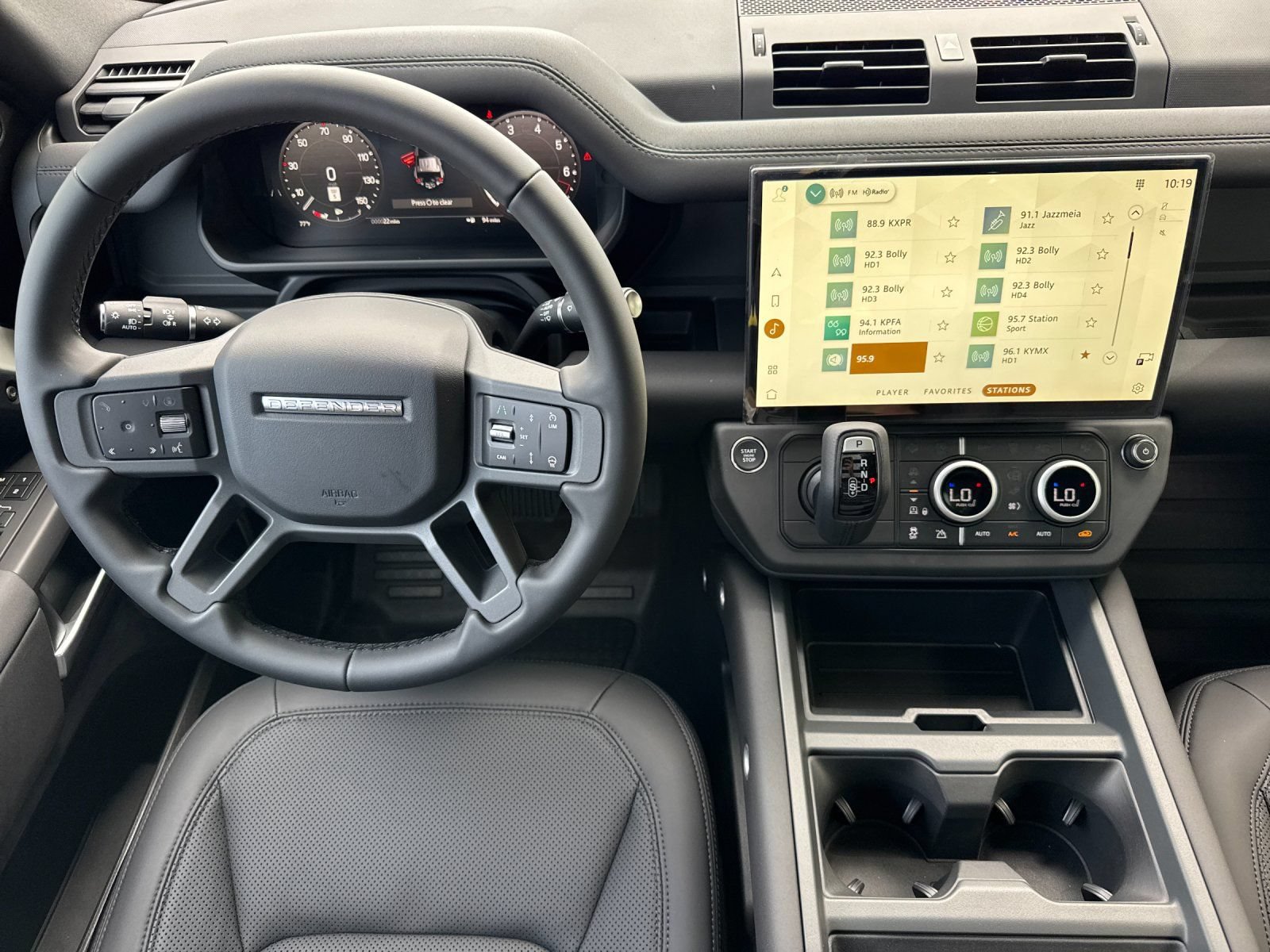New 2026 Land Rover Defender 110 X-Dynamic SE AWD/4WD image 14