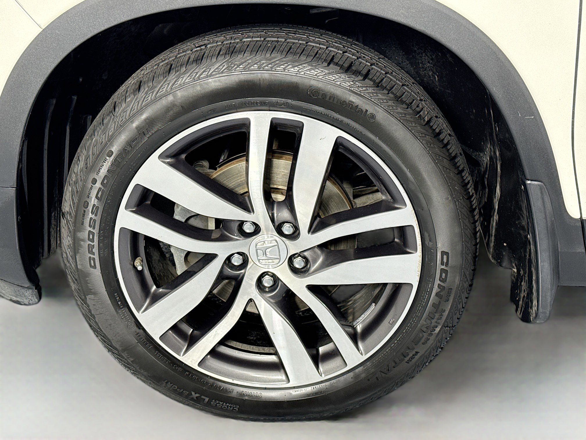 Certified 2018 Honda Pilot Touring image 34
