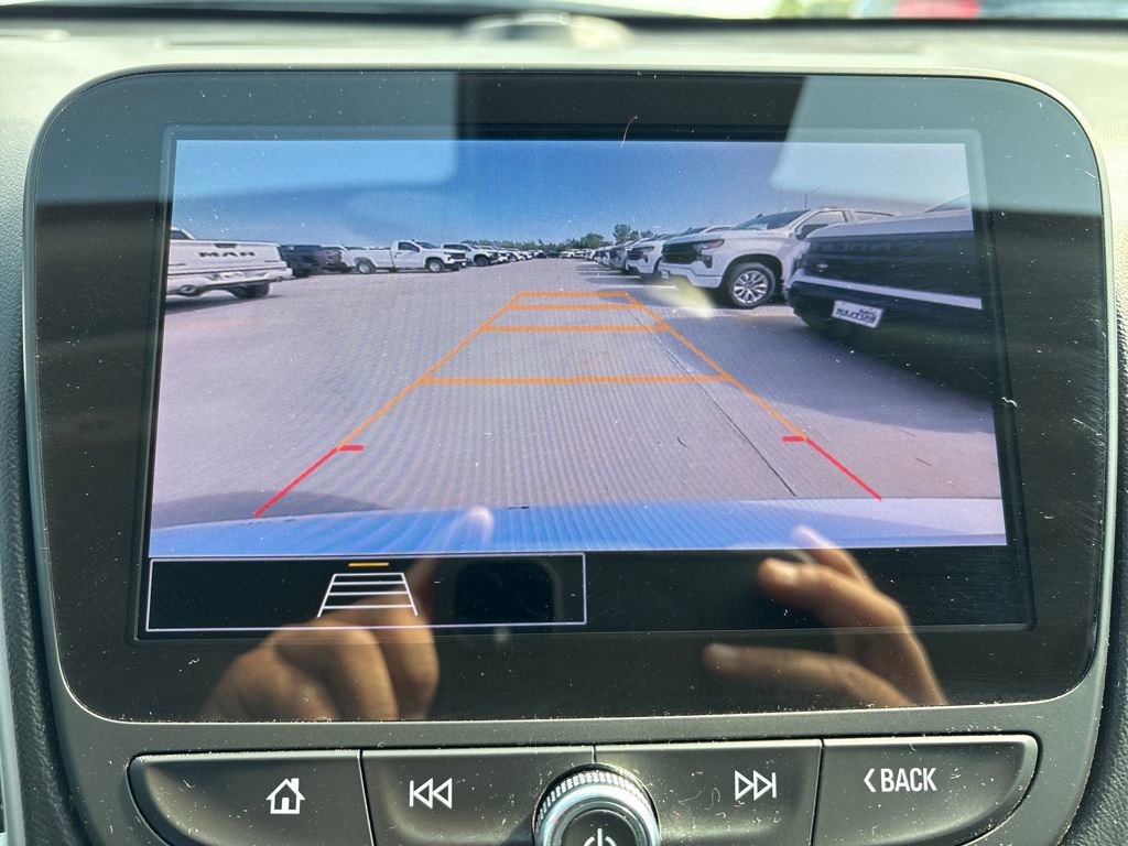 Used 2023 Chevrolet Malibu LT image 24