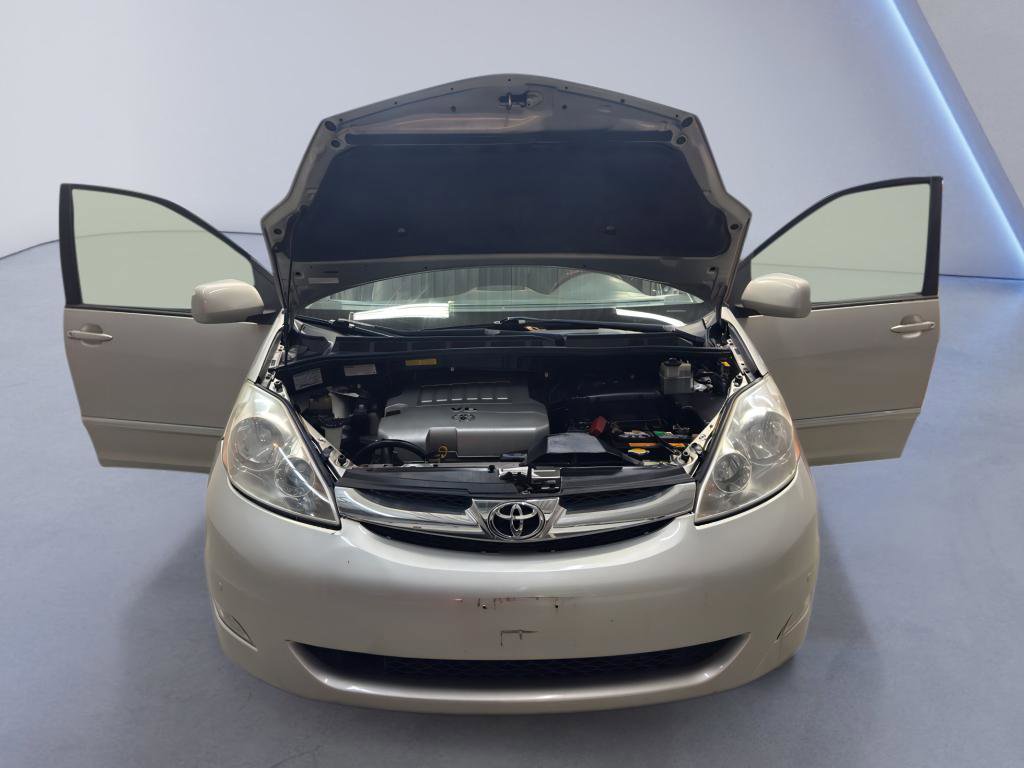 Used 2008 Toyota Sienna XLE Limited image 8