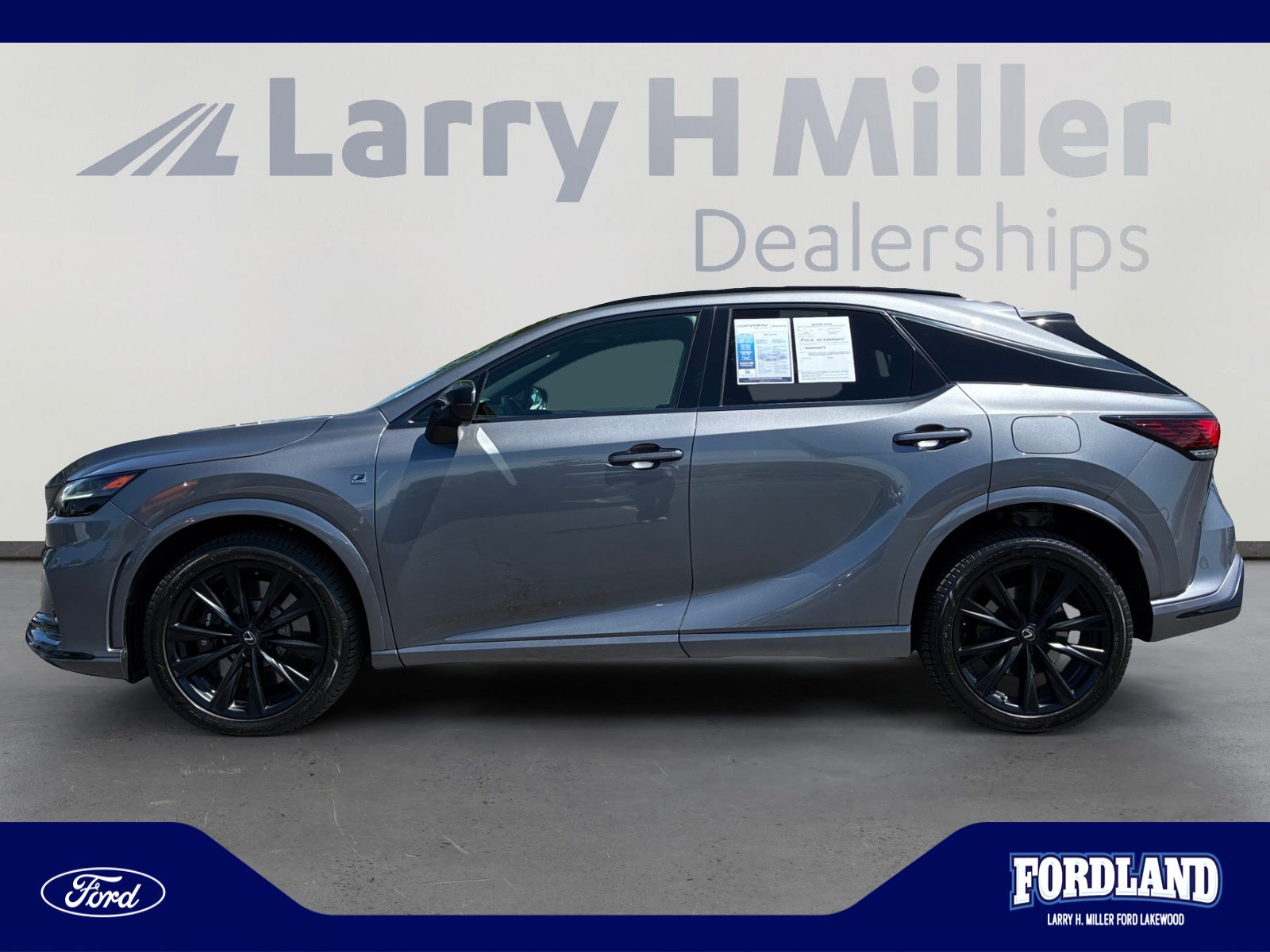 Used 2023 Lexus RX 500h F Sport w/ Accessory Package (Z1) AWD/4WD image 2