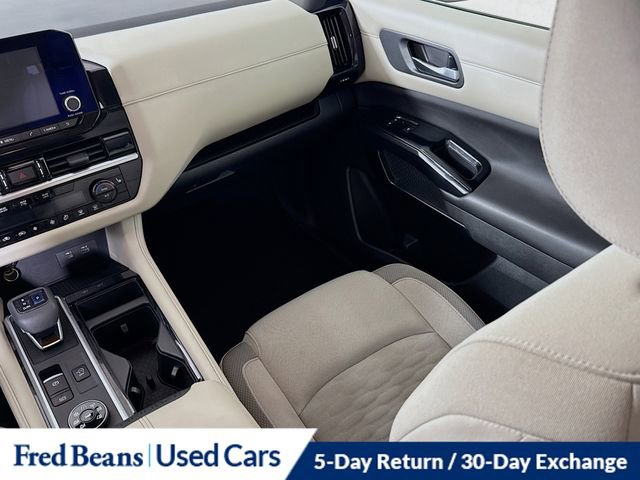 Used 2022 Nissan Pathfinder SV image 24