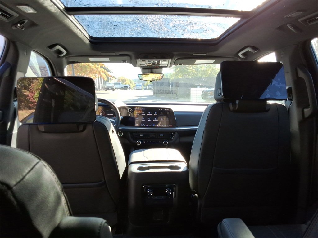 New 2026 Chevrolet Suburban High Country image 20