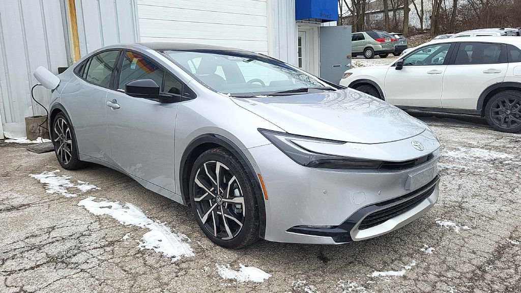 Used 2026 Toyota Prius Plug-In Hybrid image 6