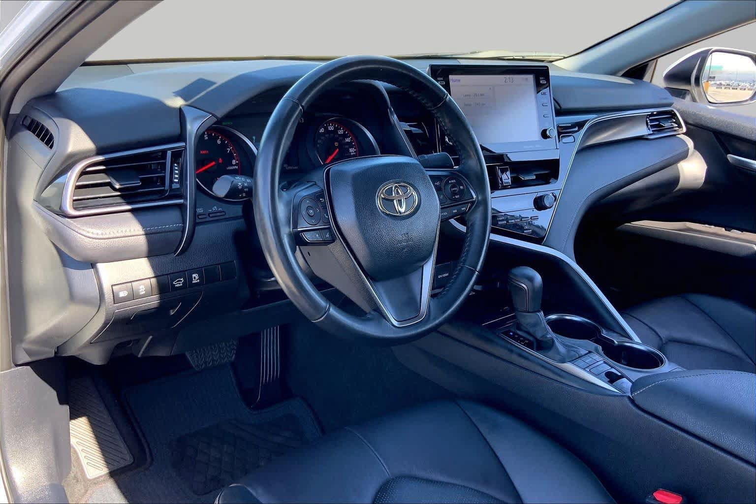 Used 2024 Toyota Camry XSE FWD image 17