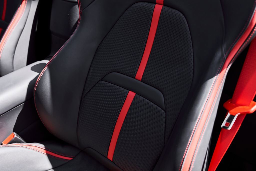 Used 2025 Ferrari SF90 Spider image 54