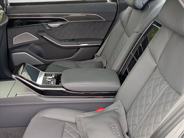 Used 2025 Audi S8 AWD/4WD image 15
