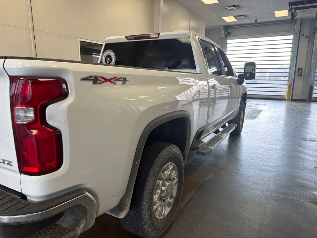 Used 2023 Chevrolet Silverado 2500 LTZ AWD/4WD image 10