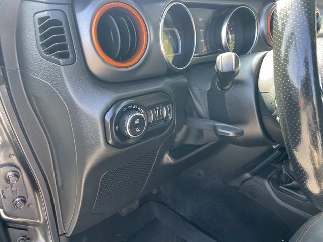 Used 2021 Jeep Gladiator Mojave w/ LED Lighting Group AWD/4WD image 24