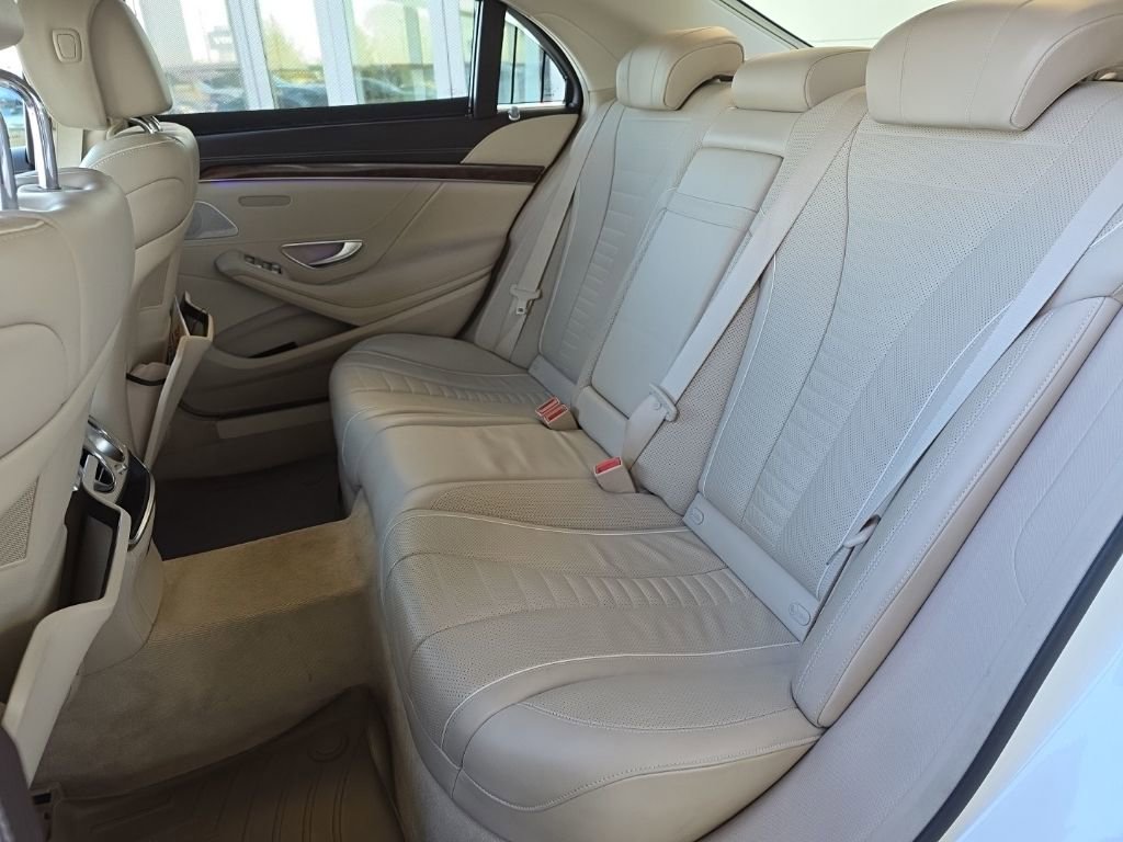 Used 2015 Mercedes-Benz S 550 4MATIC Sedan image 15