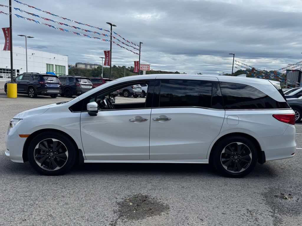 Used 2021 Honda Odyssey Elite image 4