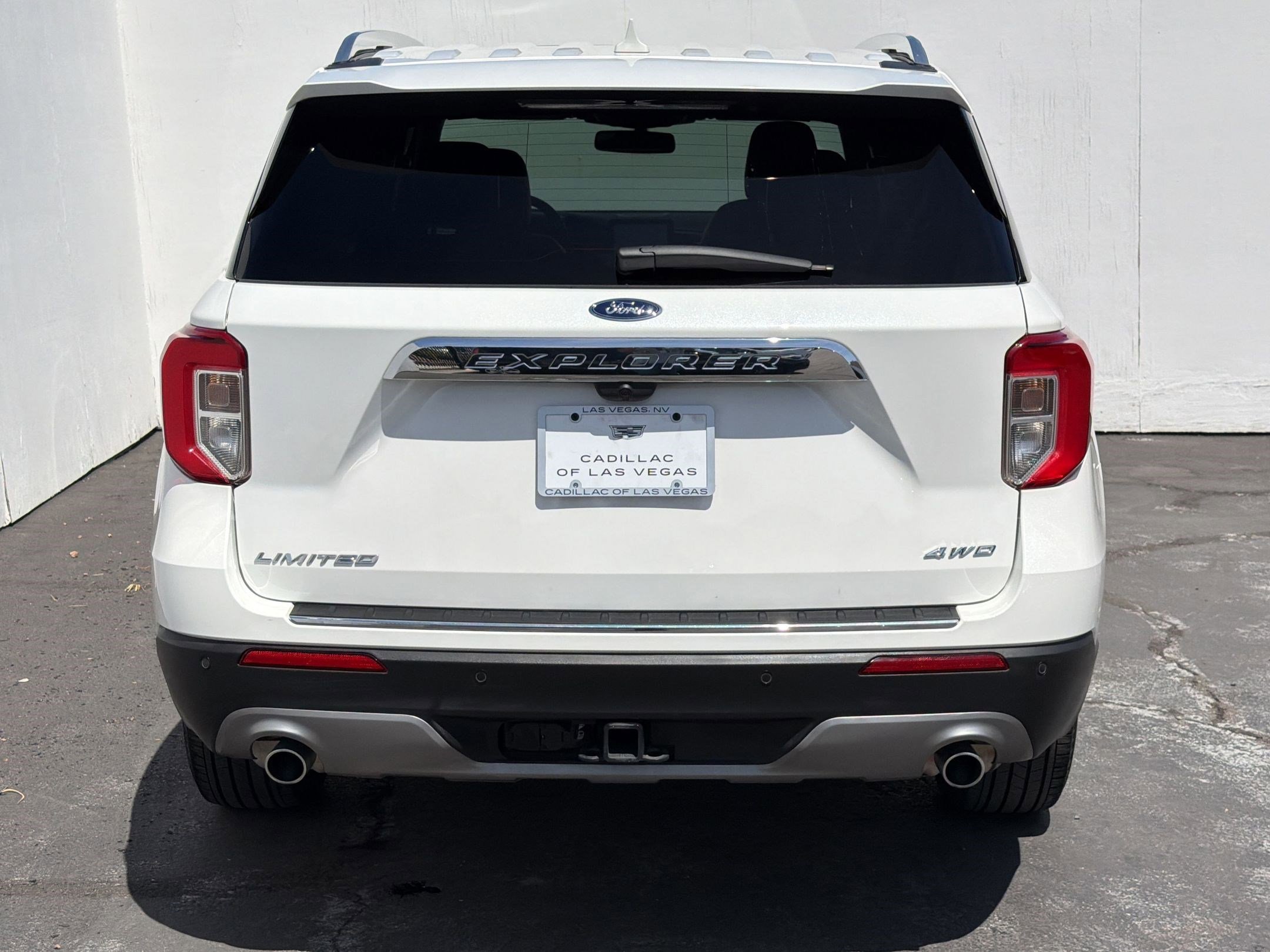 Used 2023 Ford Explorer Limited w/ Equipment Group 301A image 9