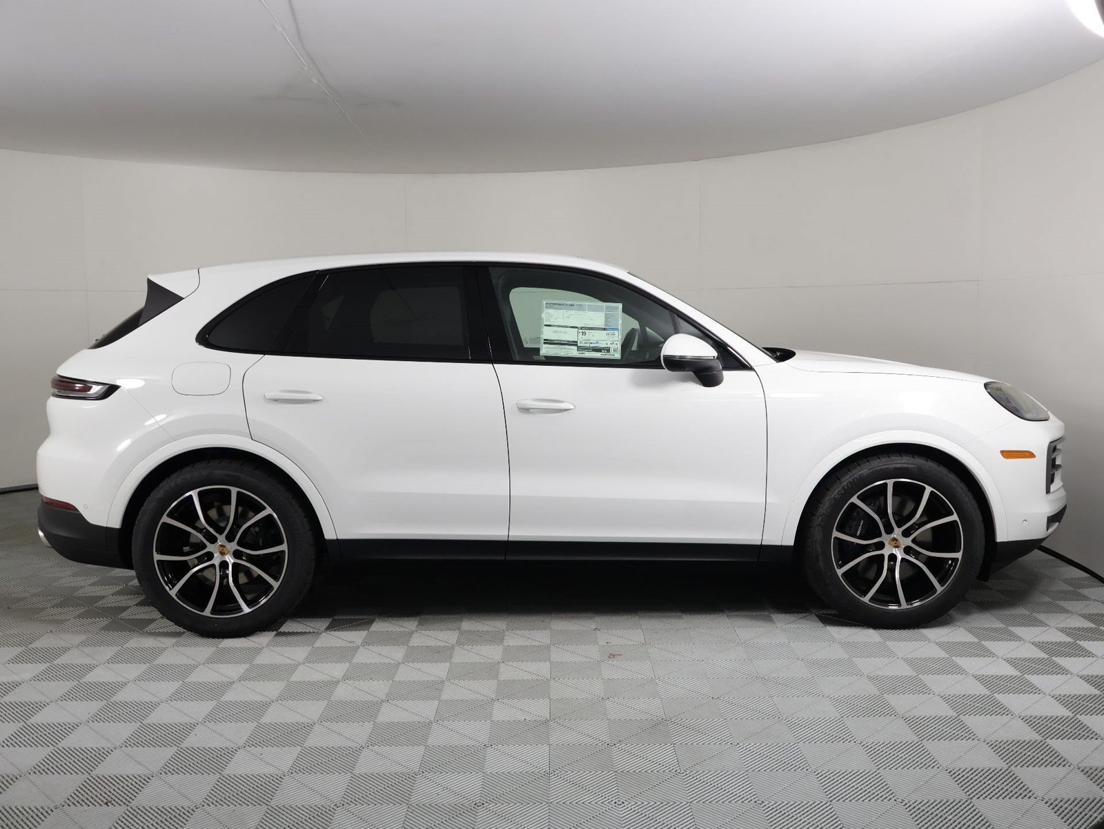 New 2026 Porsche Cayenne AWD/4WD image 8