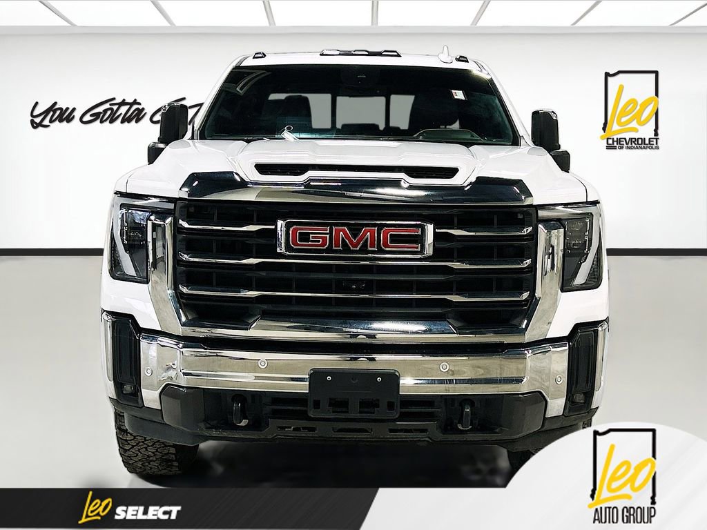 Used 2024 GMC Sierra 2500 SLT w/ SLT Premium Package image 2