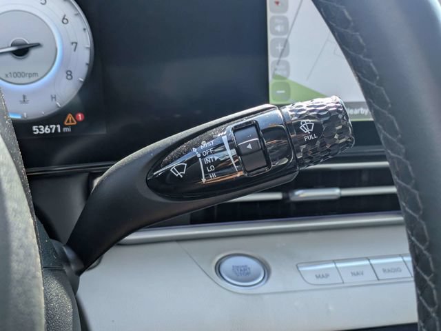 Used 2024 Hyundai Elantra Limited FWD image 28