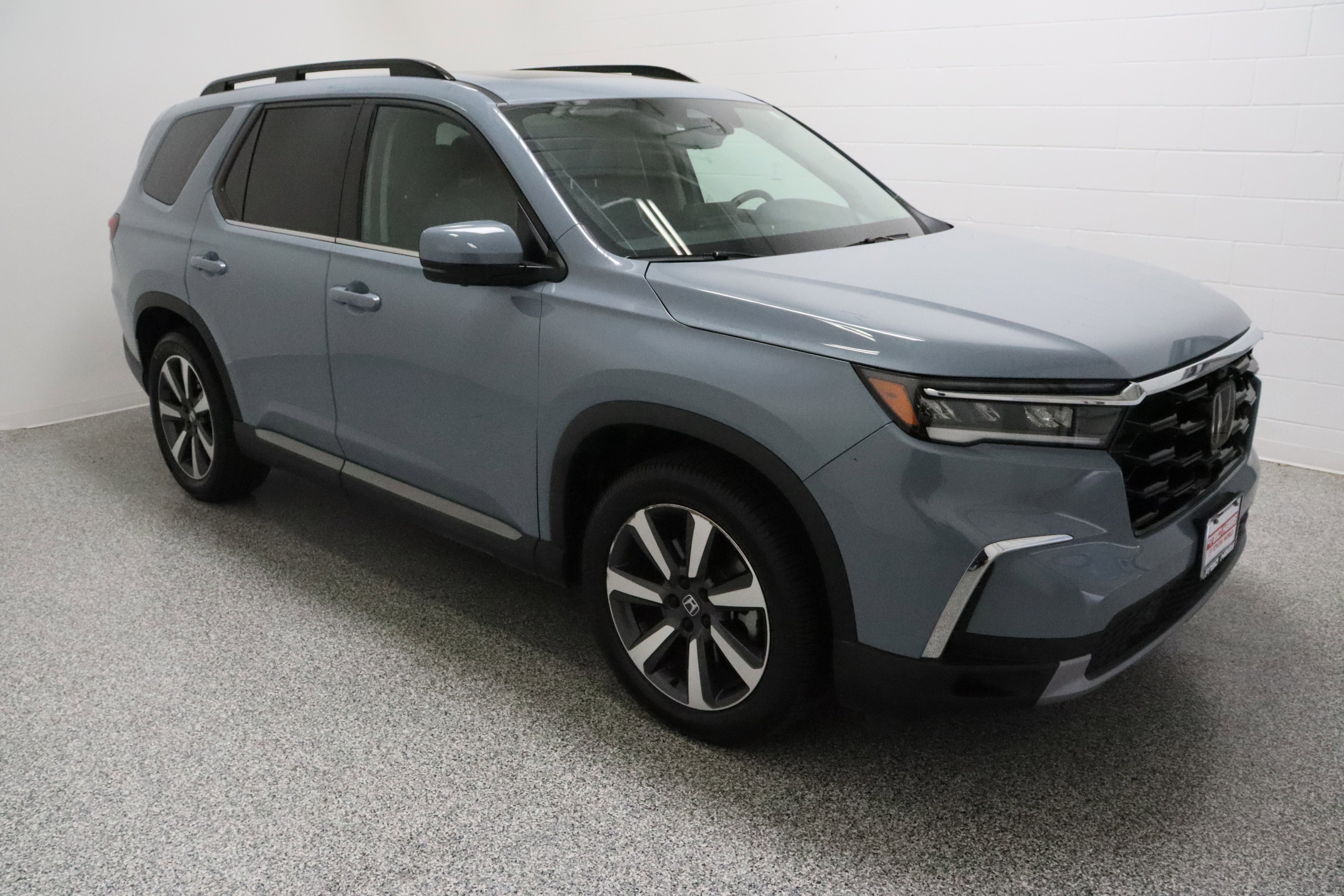 Used 2023 Honda Pilot Elite image 4