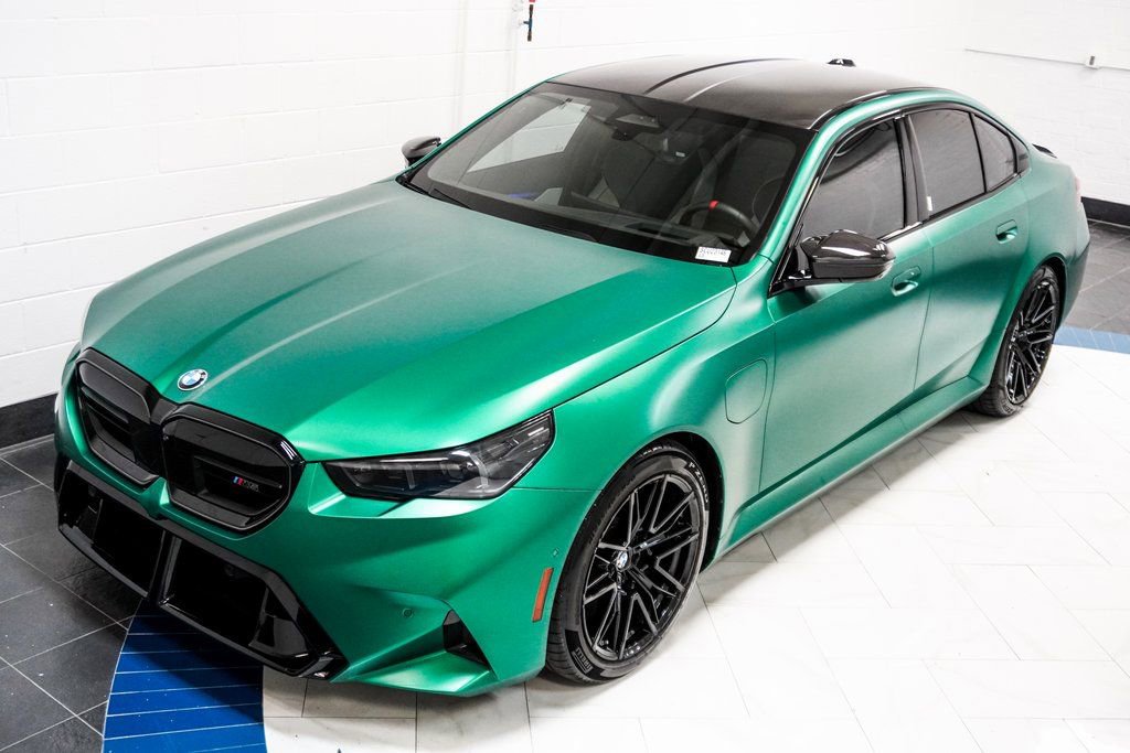 Used 2025 BMW M5 w/ Carbon Package image 16