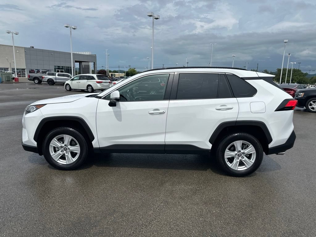 Certified 2021 Toyota RAV4 XLE w/ Convenience Package AWD/4WD image 5
