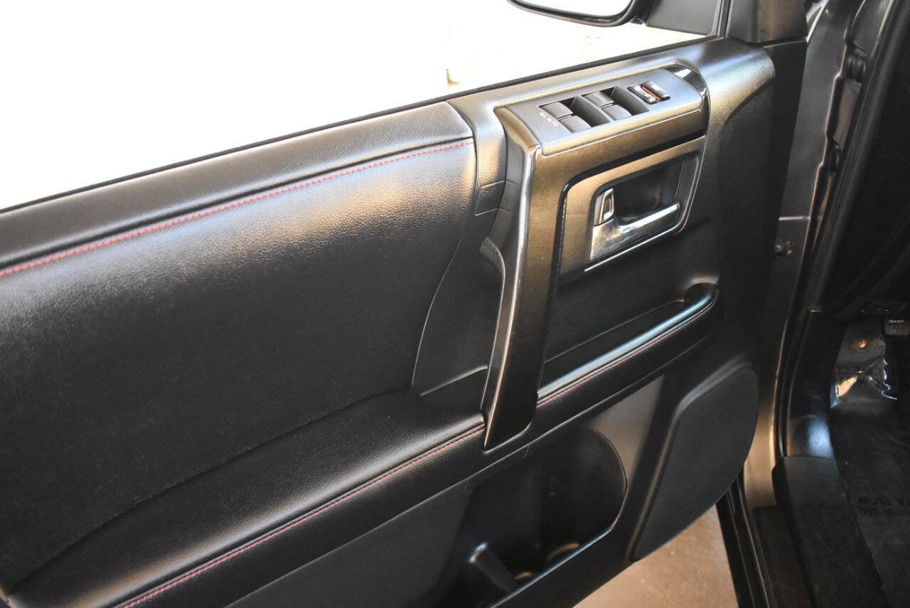 Used 2016 Toyota 4Runner 4WD image 43