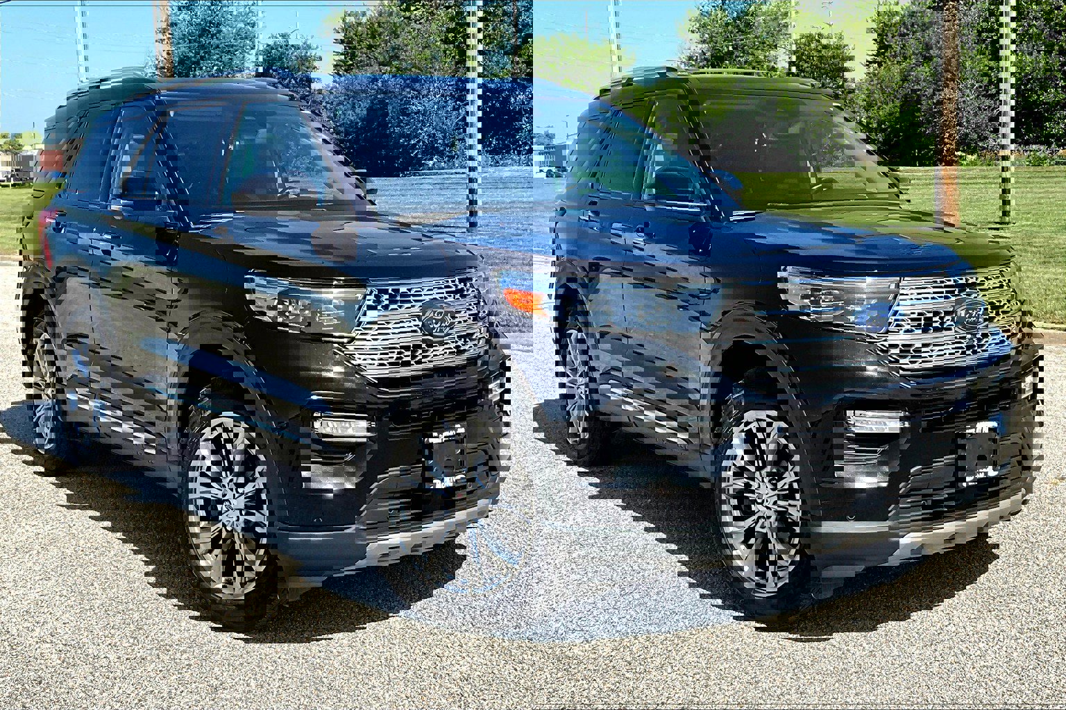 Used 2022 Ford Explorer Limited image 39