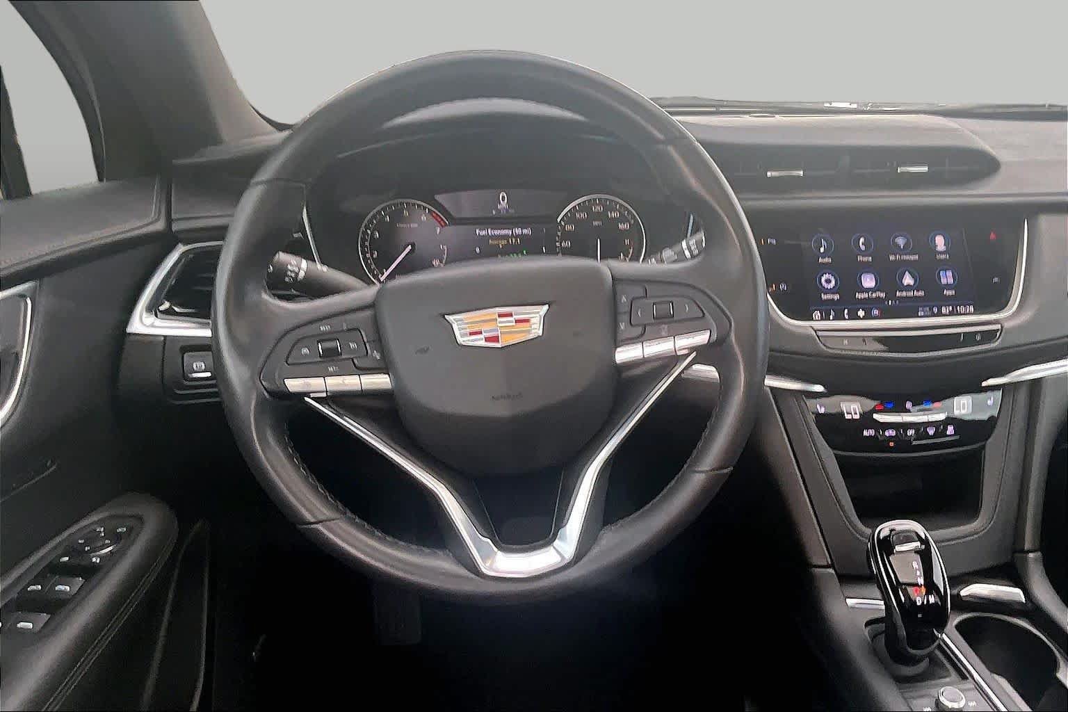 Used 2024 Cadillac XT6 Luxury FWD image 5