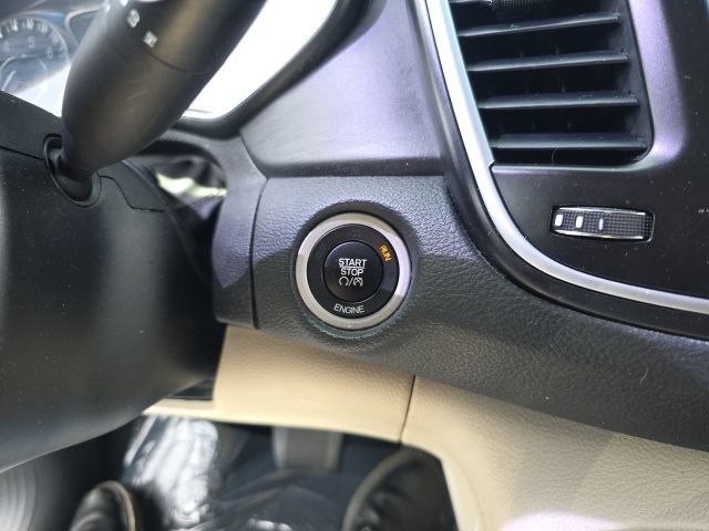 Used 2016 Chrysler 200 Limited FWD image 22