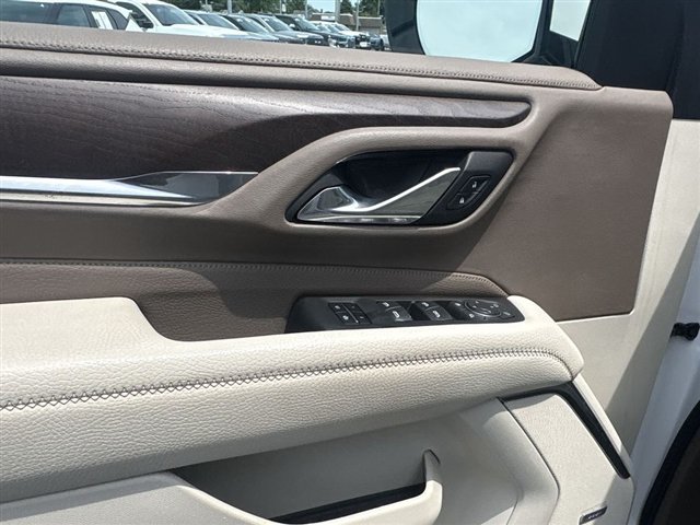 Used 2021 GMC Yukon XL Denali w/ Denali Premium Package AWD/4WD image 24