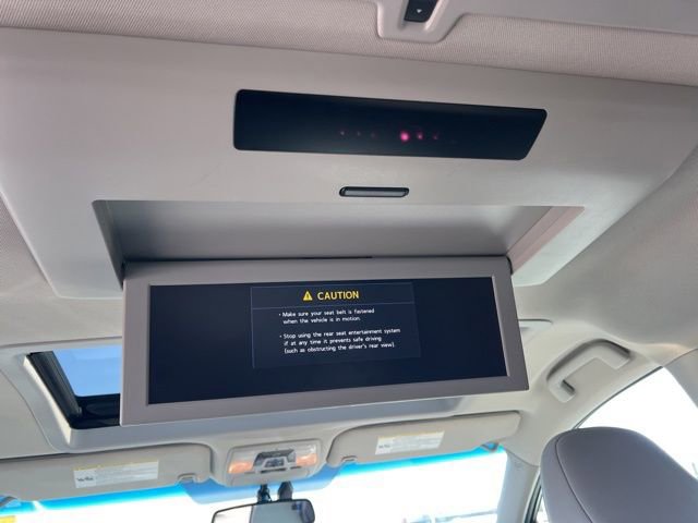 Used 2015 Toyota Sienna Limited Premium image 31