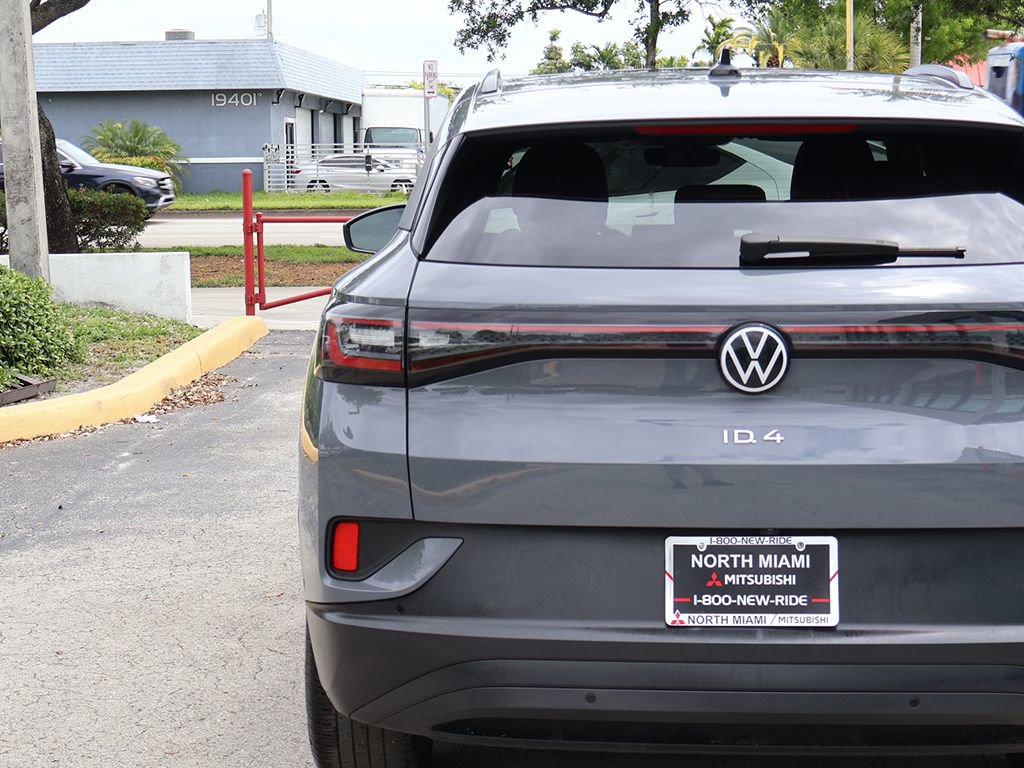 Used 2023 Volkswagen ID.4 S image 18