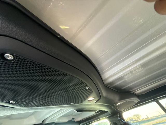 Used 2025 Jeep Gladiator Sport image 17