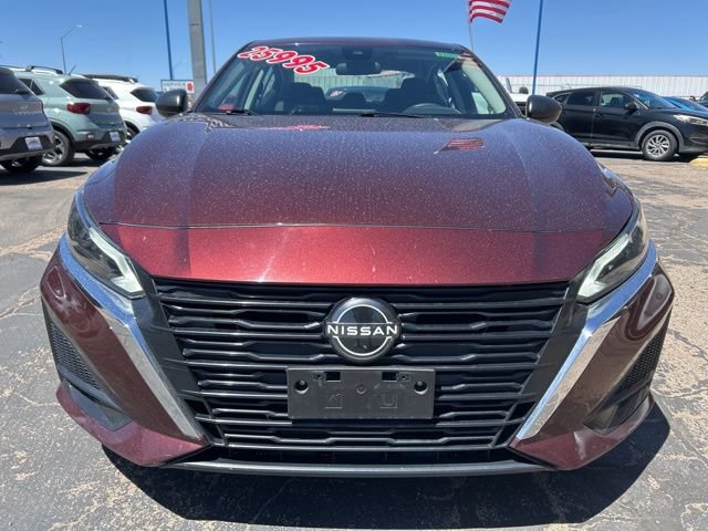 Used 2024 Nissan Altima 2.5 SV FWD image 6