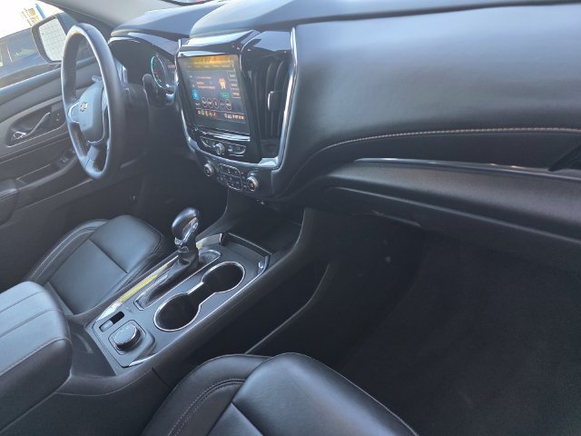 Certified 2021 Chevrolet Traverse LT w/ LT Premium Package FWD image 23
