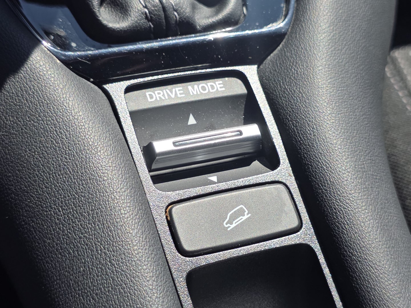 Certified 2024 Honda HR-V LX image 9