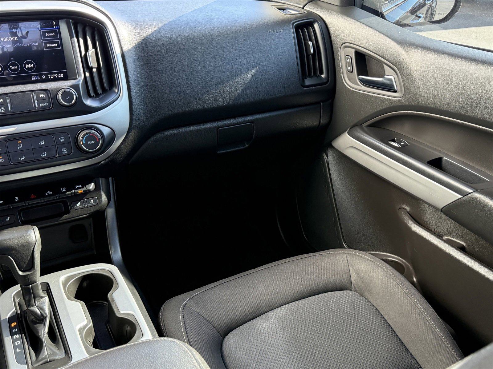 Used 2021 Chevrolet Colorado LT w/ Safety Package image 13