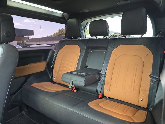 Used 2022 Land Rover Defender 90 X AWD/4WD image 4