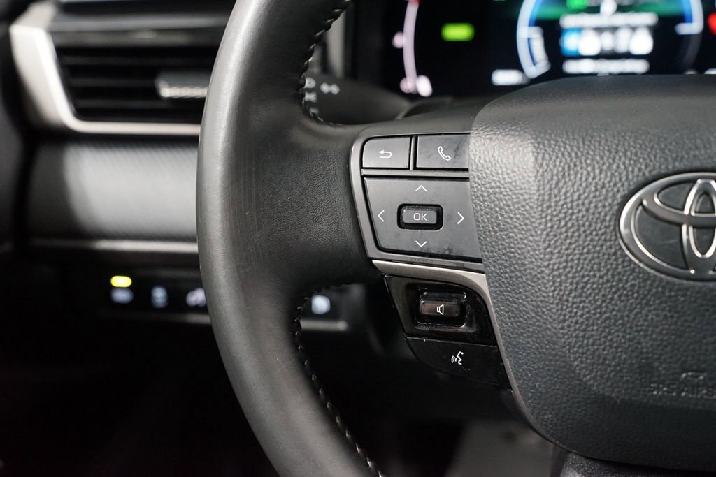 Certified 2025 Toyota Camry SE image 14