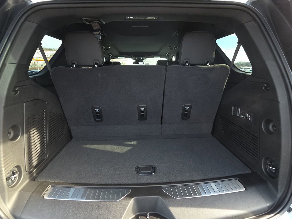 New 2026 Chevrolet Tahoe Premier w/ Sun And Tow Package AWD/4WD image 34