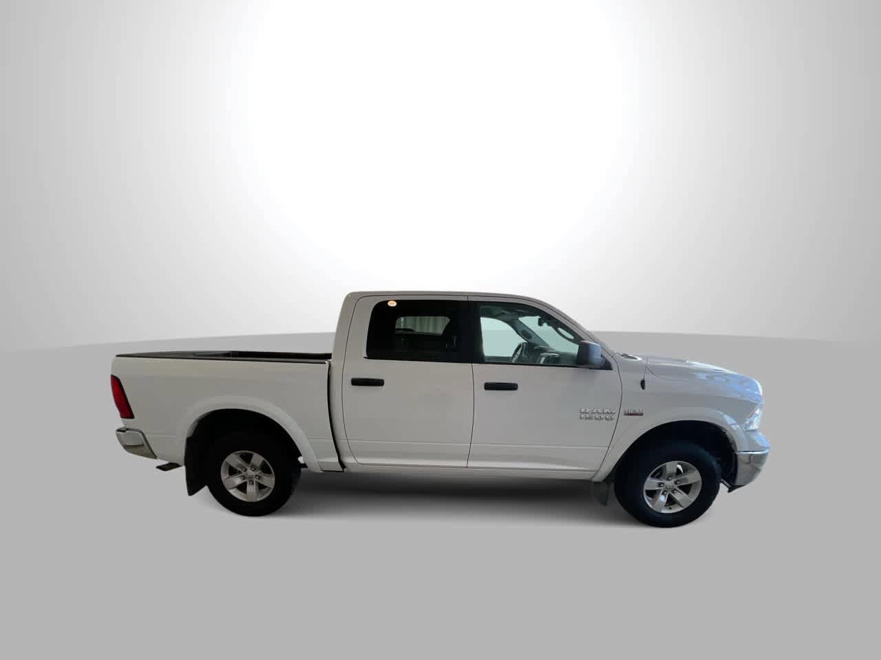 Used 2018 RAM 1500 Outdoorsman image 9