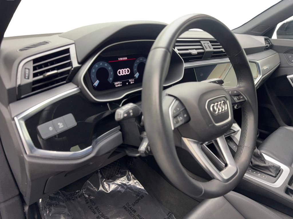 Used 2025 Audi Q3 2.0T Premium image 51
