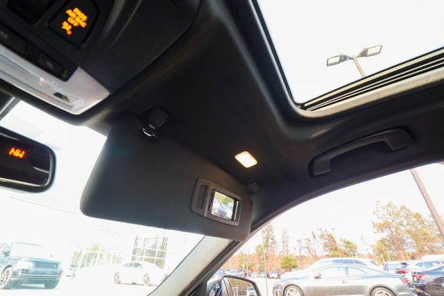 Used 2018 BMW 330i xDrive Sedan w/ Convenience Package image 53