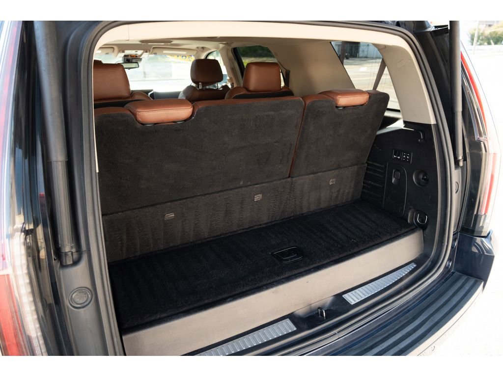 Used 2019 Cadillac Escalade Luxury image 34