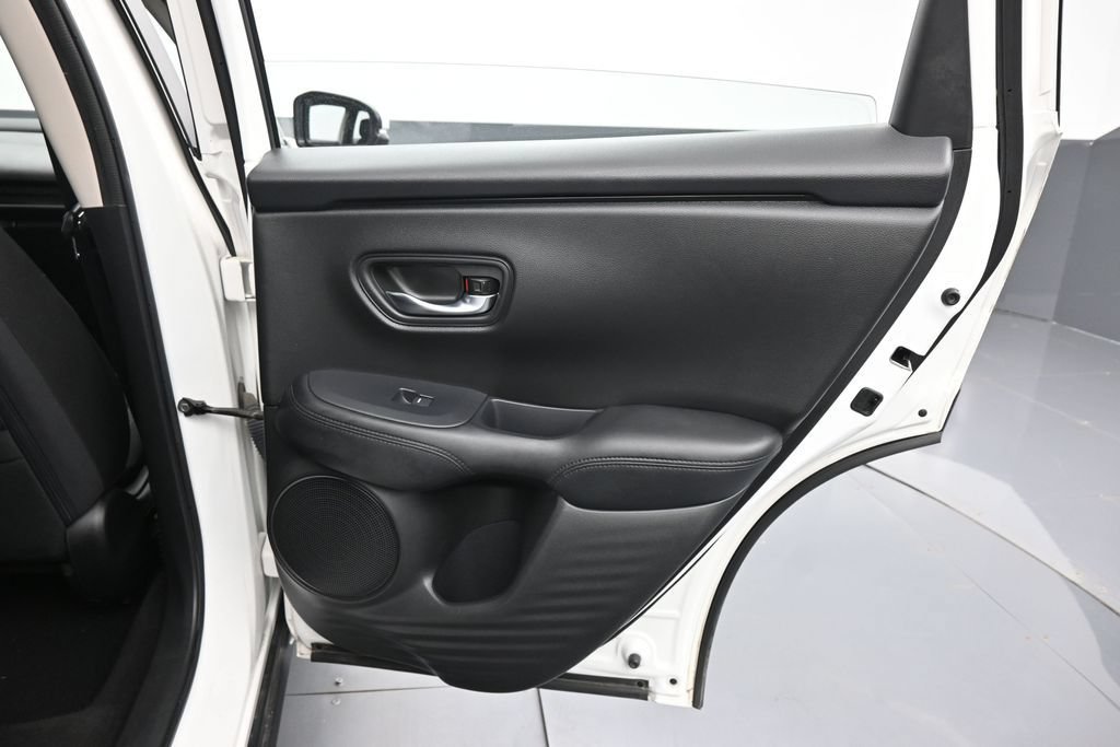 Certified 2024 Honda HR-V LX image 31