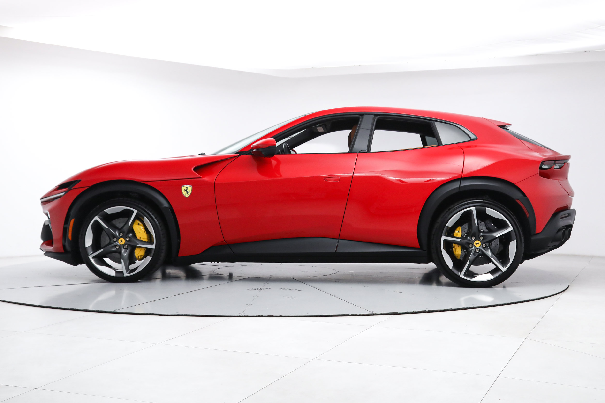 Certified 2026 Ferrari Purosangue AWD/4WD image 4
