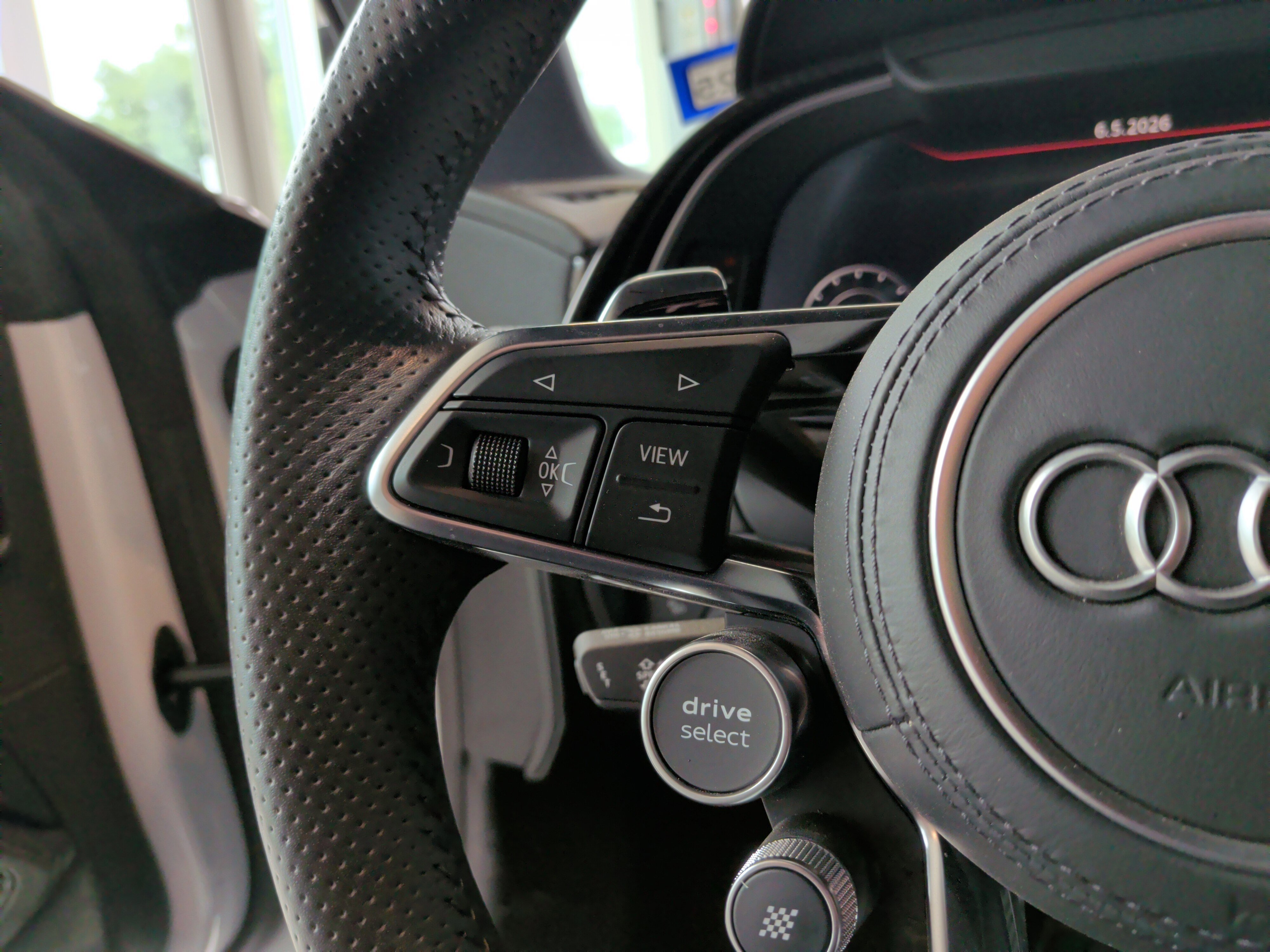 Used 2018 Audi R8 V10 plus AWD/4WD image 18