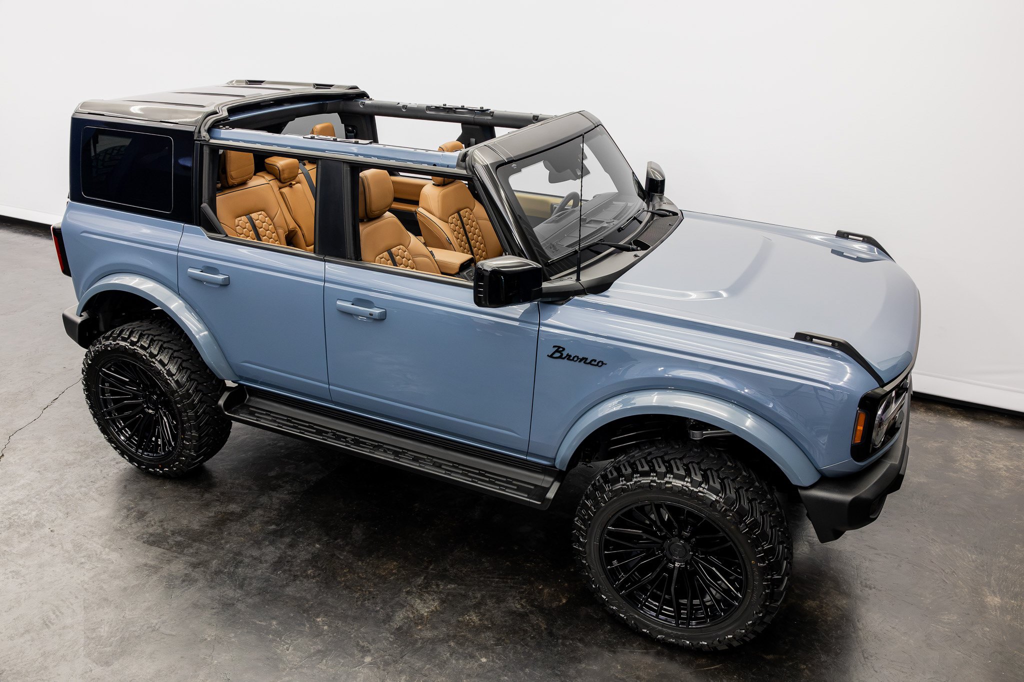 Used 2025 Ford Bronco Outer Banks AWD/4WD image 26